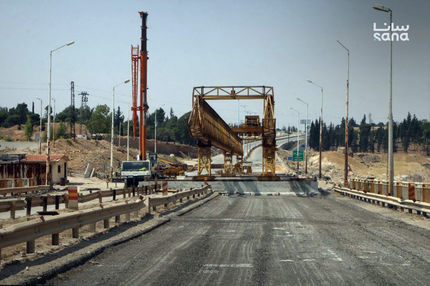 جسر الرستن أثناء الترميم